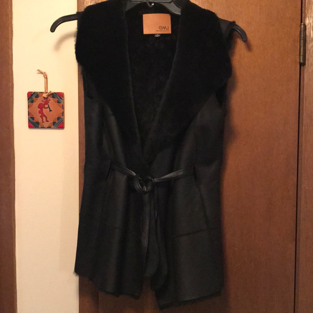 100% Sheepkin Vest from Emu-size small
